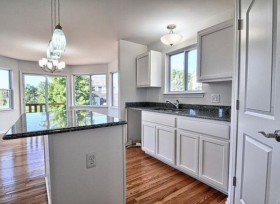 5th image of 7321 Village Park Blvd