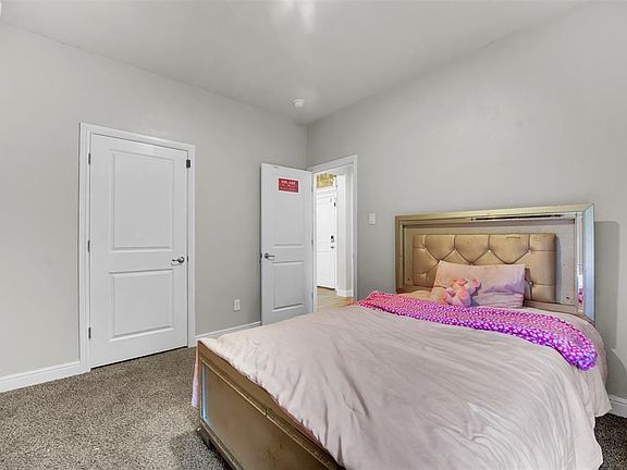 5th image of 1120 Gillespie Dr #1120