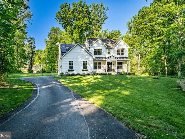 129 Bowwood Dr, Lincoln University, PA 19352