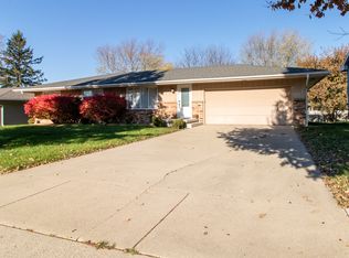 1410 Baugh Dr, Normal, IL 61761