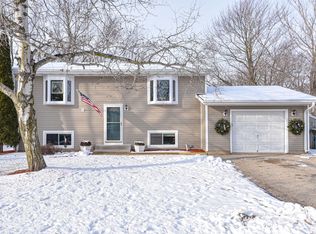 38 Maria Dr, Elkhorn, WI 53121