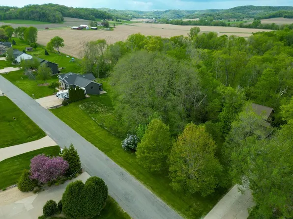 000 WESTERN HILLS DRIVE, West Salem, WI 54669