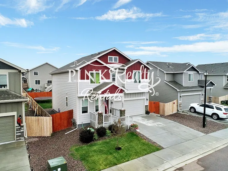 10887 Pigeon Dr — Photo 2
