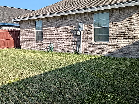 3rd image of 3320 Los Arcos Cir