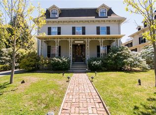 29 Kay St, Newport, RI 02840