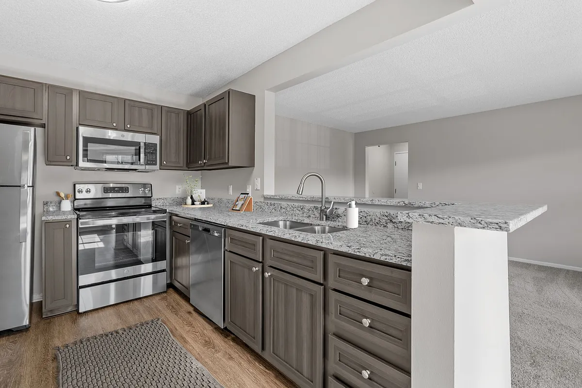 Two Bedroom B - 2 Bed / 2 Bath - 1,150 Sq.Ft. - Parkers Lake