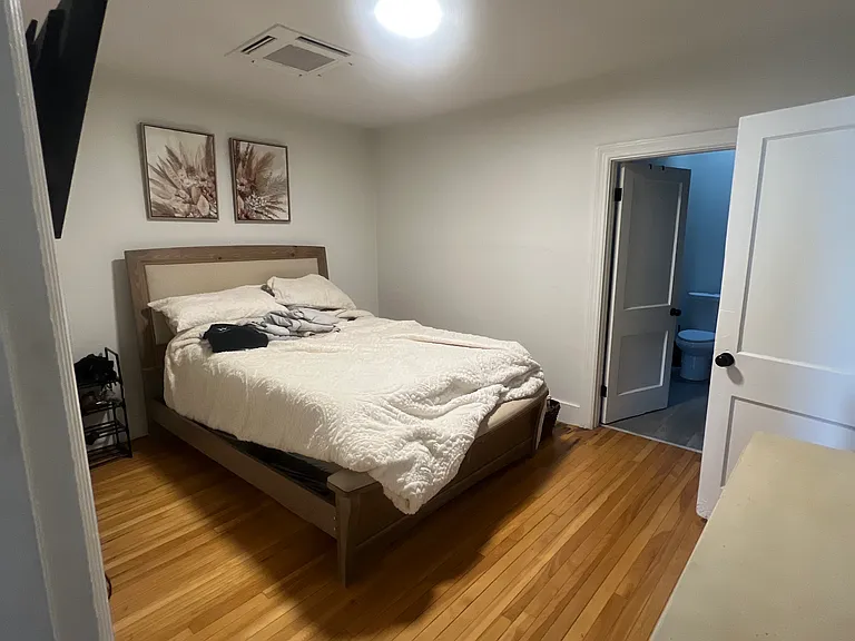 37 South St #6 — Photo 10