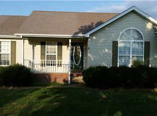 374 Point Rd, Portland, TN 37148