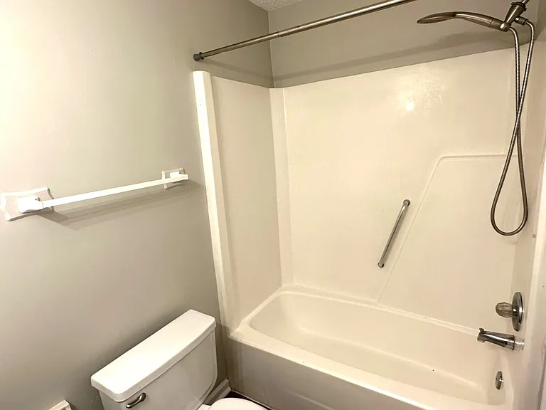 803 Timbers Ct — Photo 13