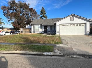 2154 W Tyson Ave, Tulare, CA 93274