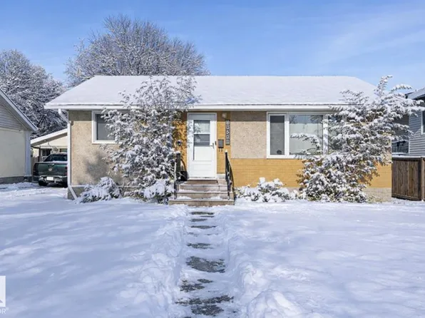 10505 154th St NW, Edmonton, AB T5P 2J1