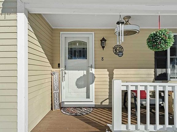 4th image of 8 Wamsutta Ridge Dr