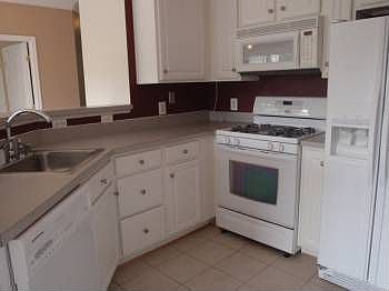 2nd image of 15618 Everglade Ln APT 302