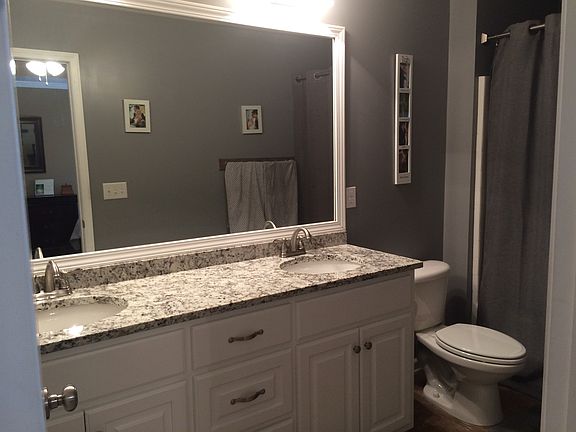 3rd image of 12749 Mill Creek Dr