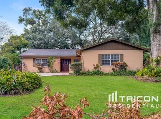 1704 W Barclay Rd, Tampa, FL 33612