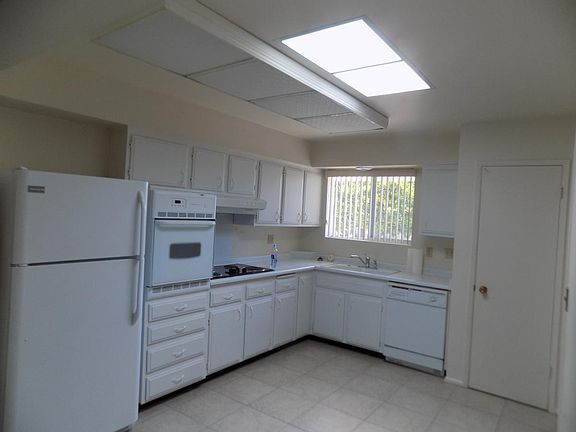 3rd image of 10831 W Sarabande Cir