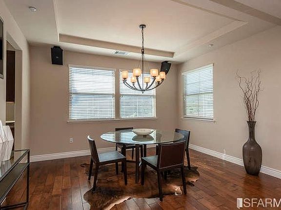4th image of 87 Lily Ct