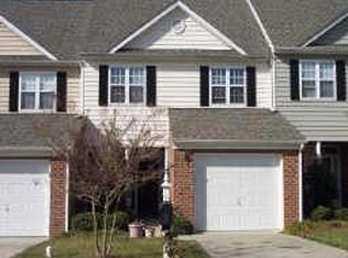 2042 White Pond Ct, Apex, NC 27523