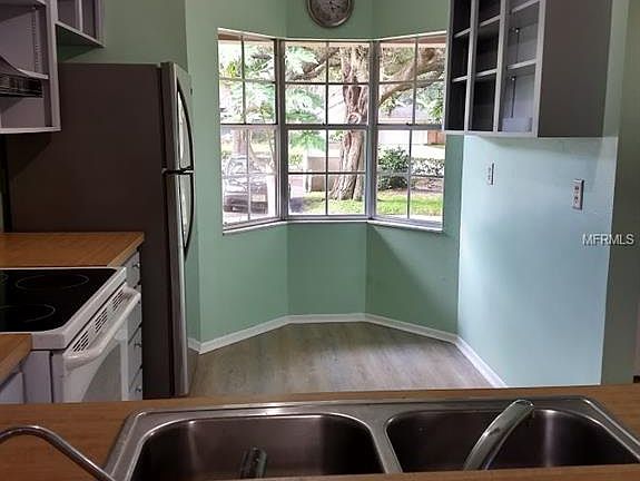 5th image of 190 Brigton Ct
