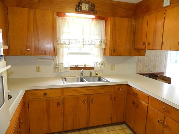 5th image of 1229 W Chilhowie St