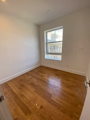 Rented by Lodger Corp | media 21