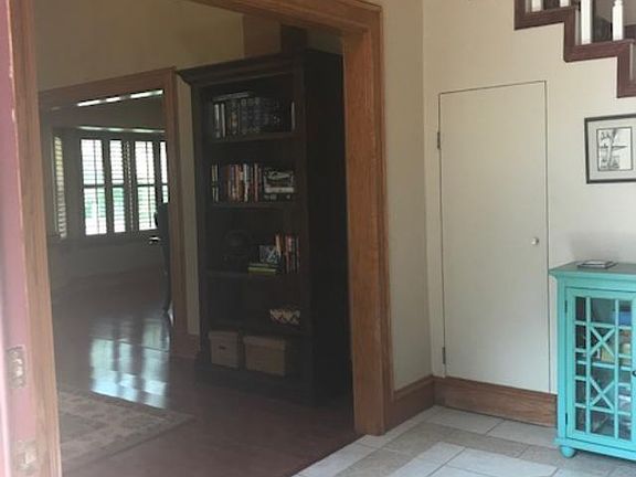3rd image of 1901 Tangerine Dr