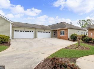 1904 Commonwealth Cir, Newnan, GA 30263