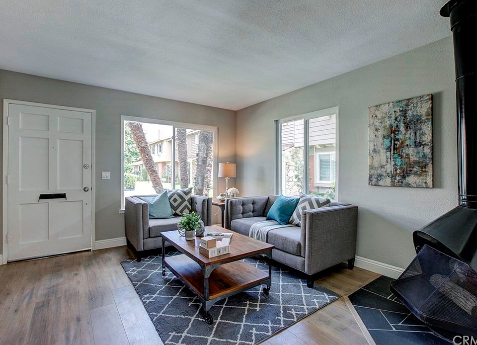 1st image of 12761 Sussex Cir