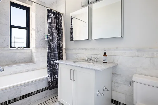 Rented by Douglas Elliman | media 19