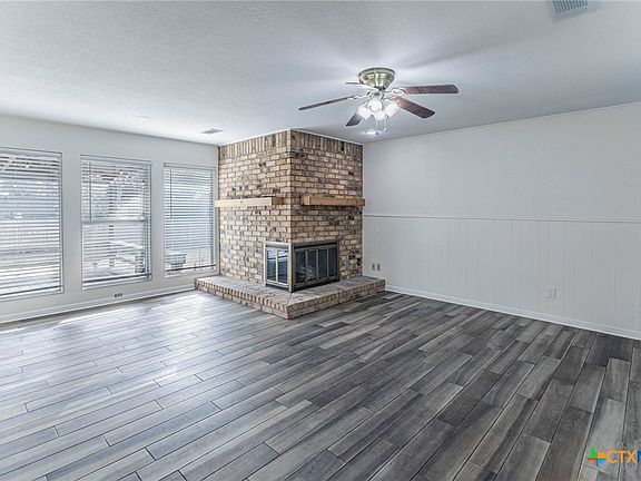 5th image of 3409 Hemlock Blvd