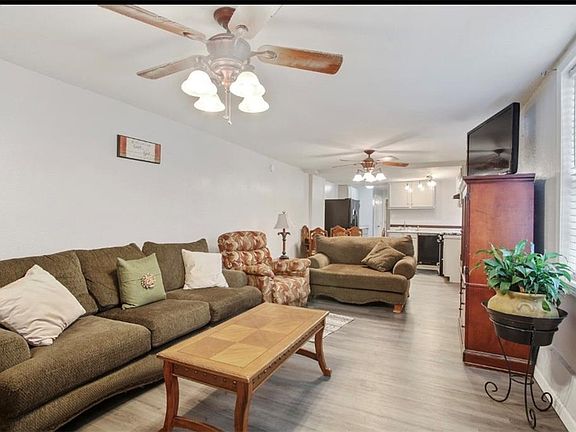 3rd image of 4623 Venus St #4623