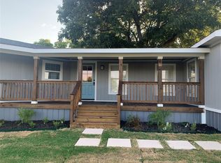 400 S 3rd St, Celeste, TX 75423