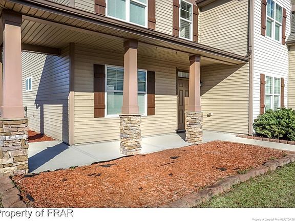 3rd image of 174 Wallflower Rd