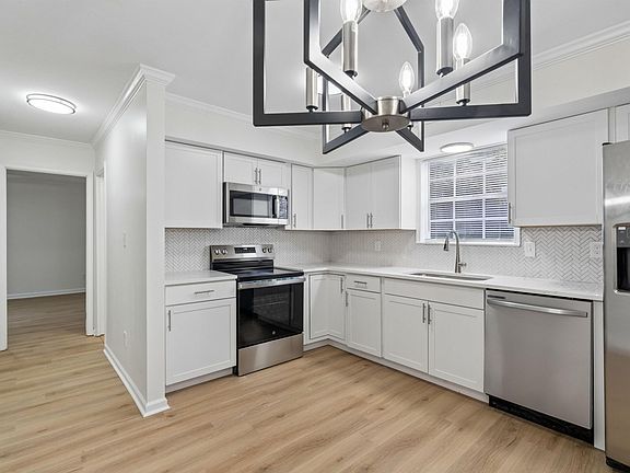 5th image of 5364 Balboa Ave