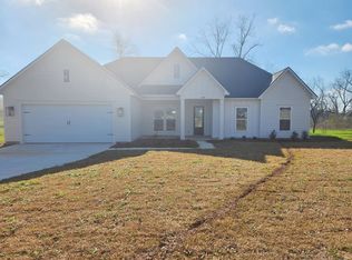 104 Brackley Ct, Leesburg, GA 31763