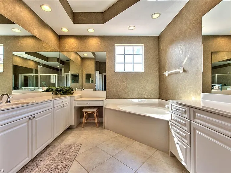 9657 Cypress Hammock Cir #202 — Photo 24