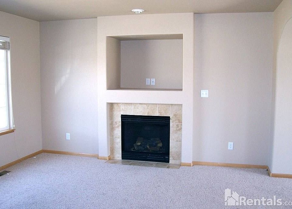 2nd image of 3279 Grizzly Way