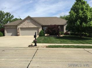 225 Michael Dr, Troy, IL