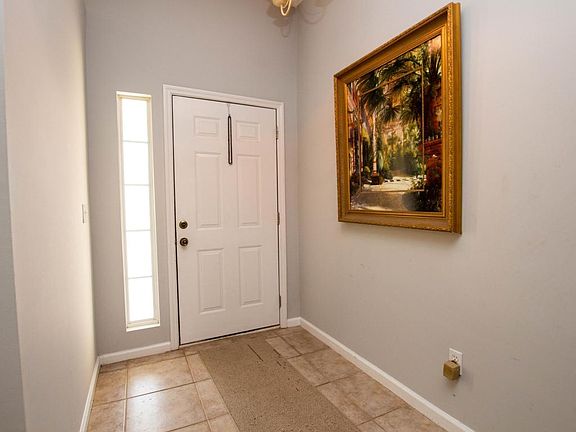 3rd image of 1013 Lake Apopka Ct