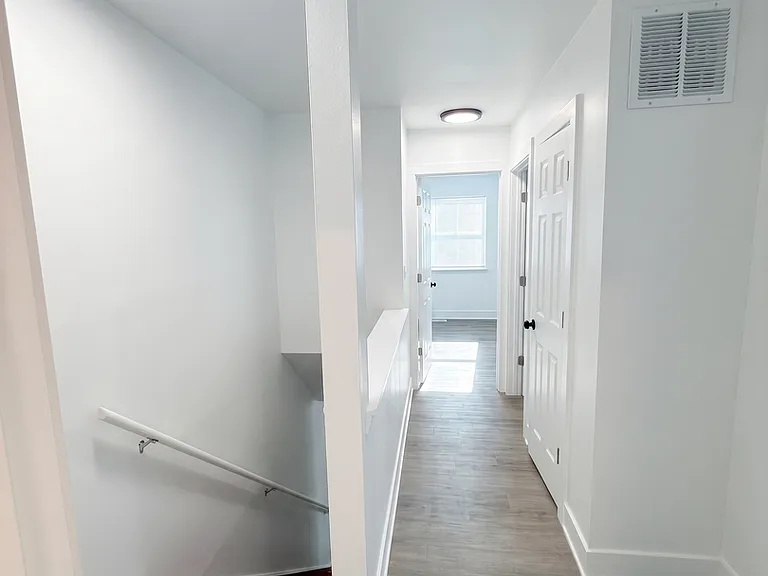 500 Bellarmine Dr W — Photo 9