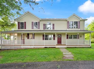 42277 Chestnut Hill Ln, Leesburg, VA 20176