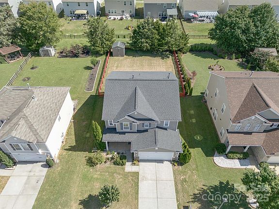 4th image of 12822 Cumberland Cove Dr