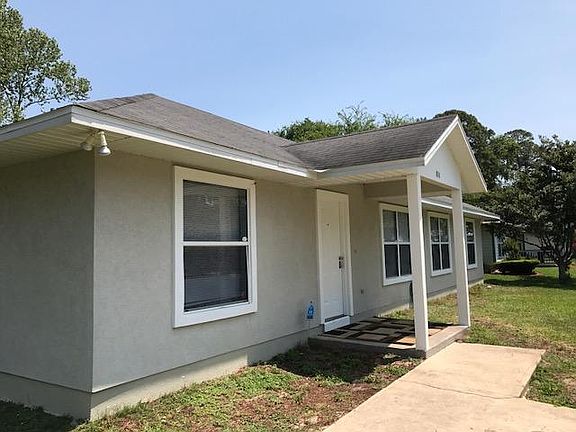 4th image of 1810 SE 14th Ave