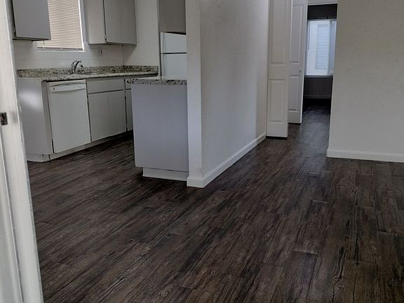 5th image of 354 E El Paso Ave Unit 101