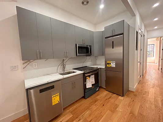 Rented by Fifth & Forever LLC | media 3