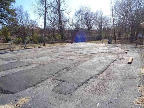 3rd image of 2315 Wright Ave