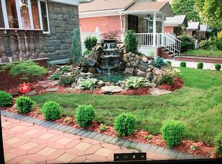 71-22 170th St, Flushing, NY 11365
