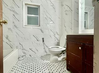 99 Countisbury Ave, Valley Stream, NY 11580