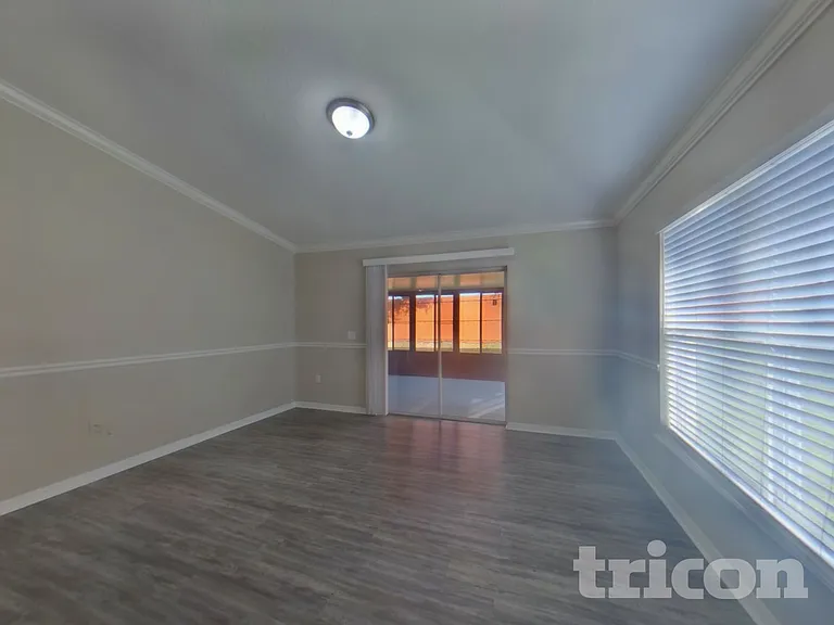 1120 Imperial Eagle St — Photo 4