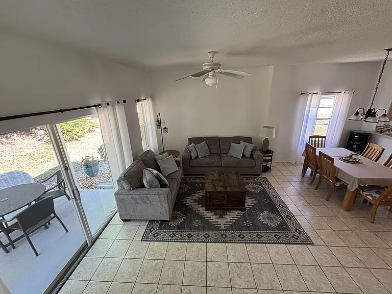 1037 Park Ridge Cir — Photo 25